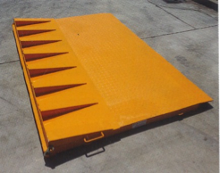 Hinged Container Ramp
